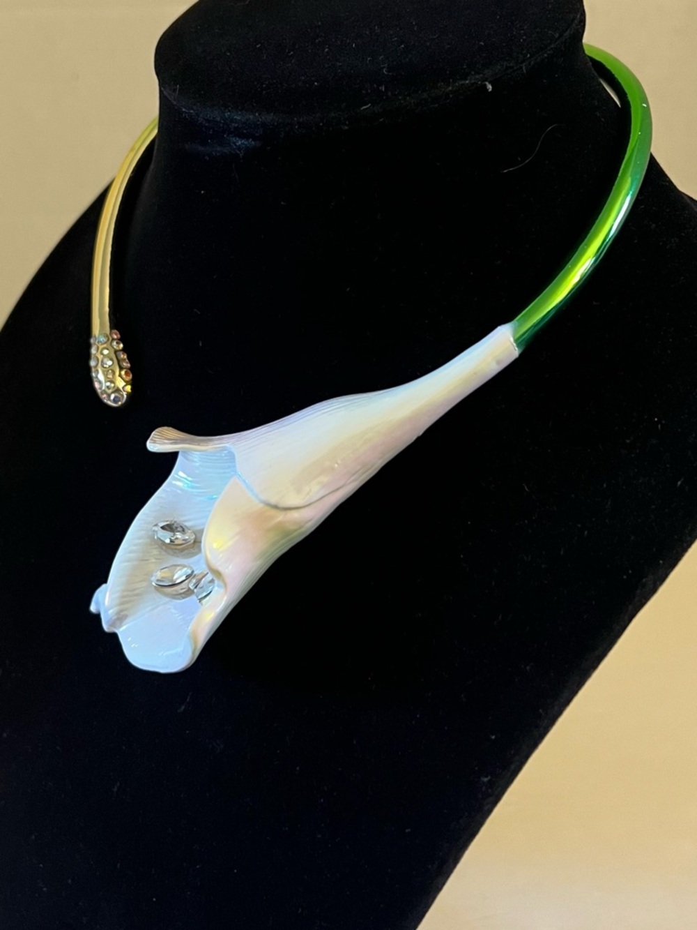 Betsey Johnson Gold-Tone Crystal Floral Calla Necklace - White and Gold & Green - Picture 12 of 16